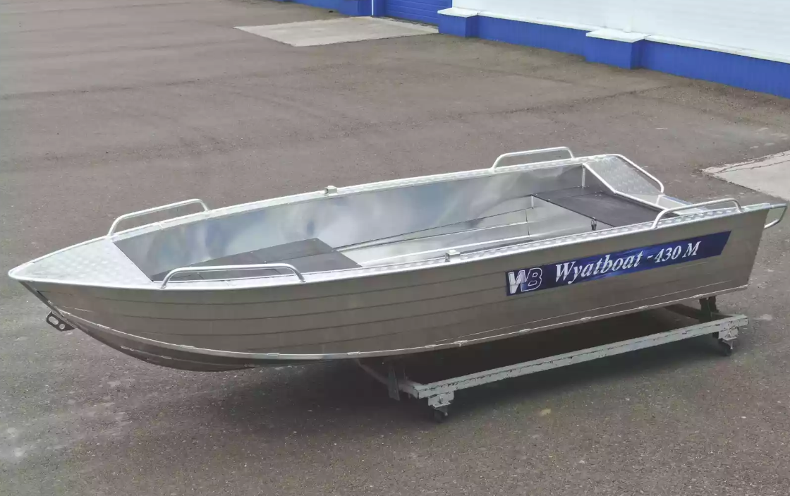 Алюминиевая лодка  Wyatboat-430М FISH в Ессентуках