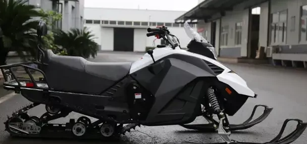 Снегоход ULAR 220 в Ессентуках