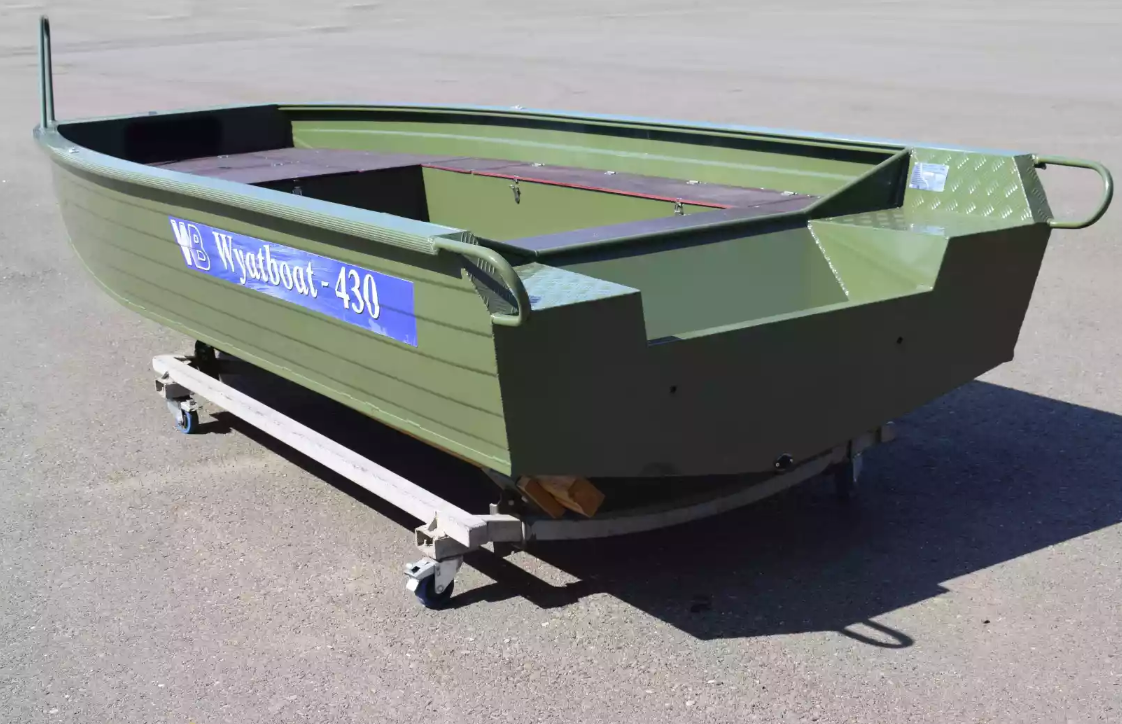 Алюминиевая лодка  Wyatboat-430 Master Fish в Ессентуках