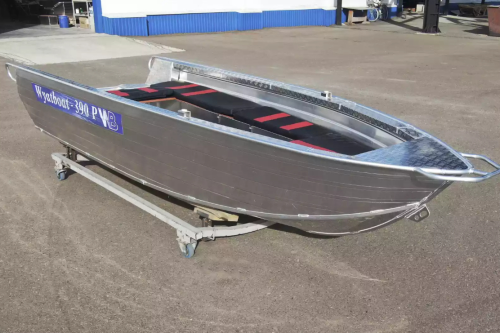 Алюминиевая лодка Wyatboat-390РМ увеличенный борт в Ессентуках