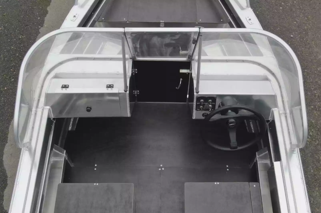Алюминиевая лодка  Neman-400 DC в Ессентуках