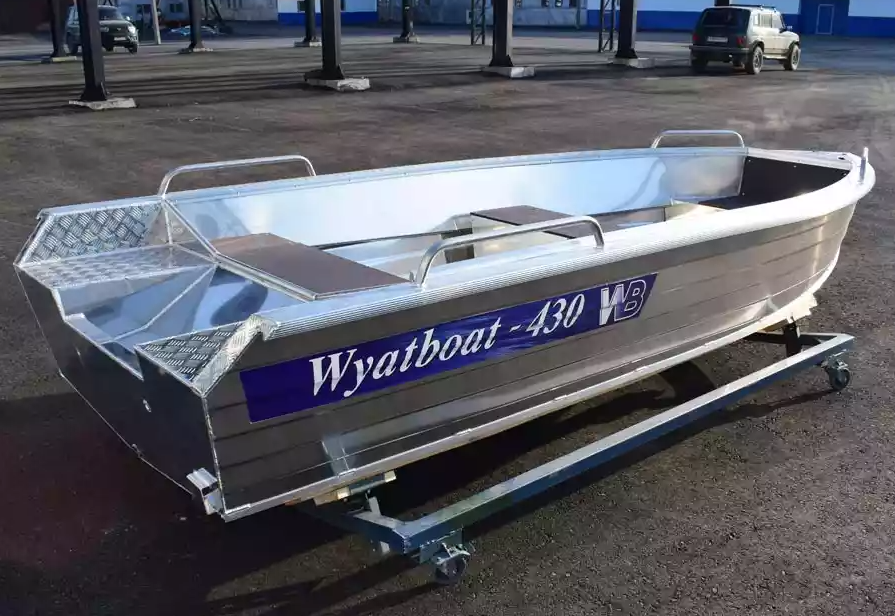 Алюминиевая лодка  Wyatboat-430 Р в Ессентуках