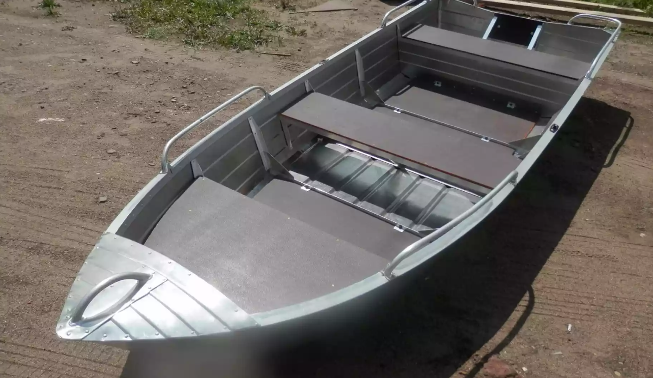 Алюминиевая лодка Вятка-Профи 32 в Ессентуках