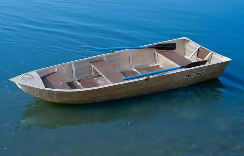 Алюминиевая лодка Вятка-Профи 32 в Ессентуках