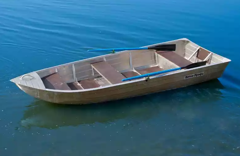 Алюминиевая лодка Вятка-Профи 37 в Ессентуках