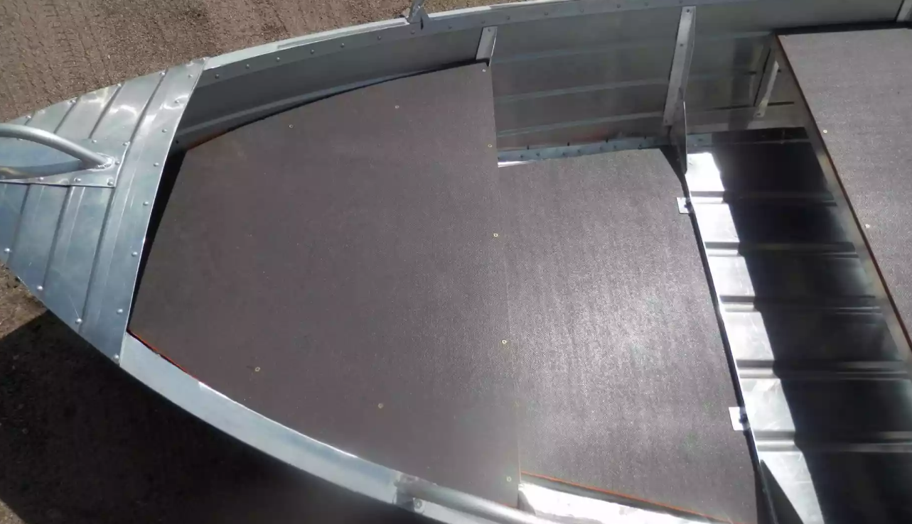 Алюминиевая лодка Вятка-Профи 32 в Ессентуках