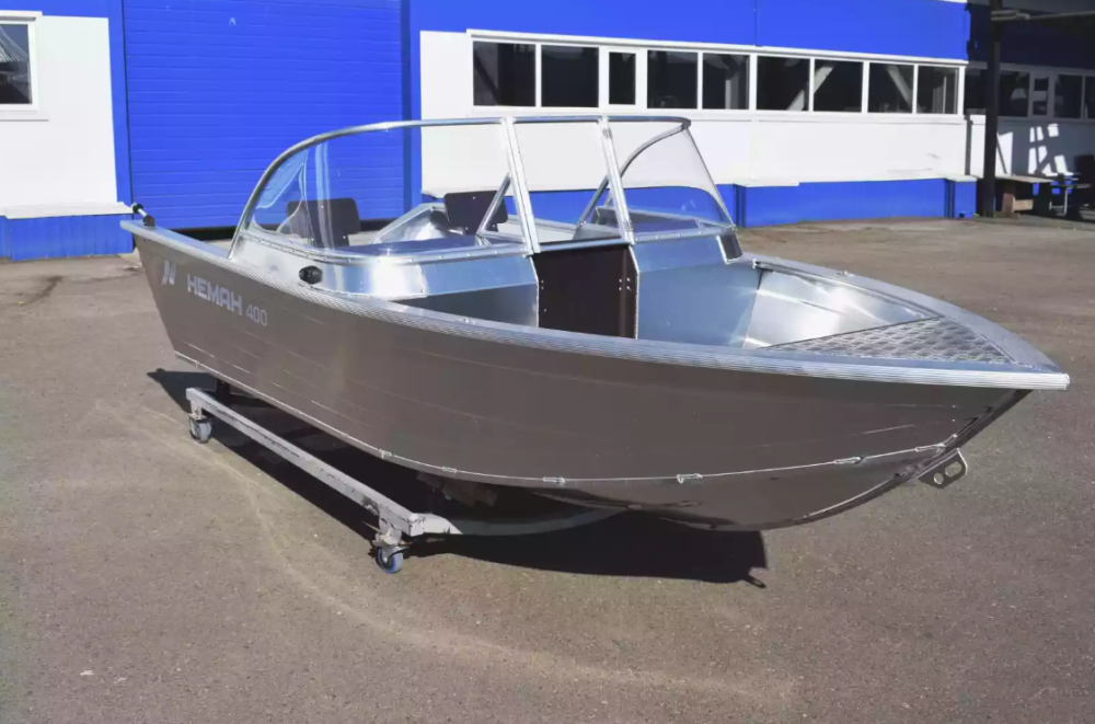 Алюминиевая лодка  Неман-400 DCM в Ессентуках