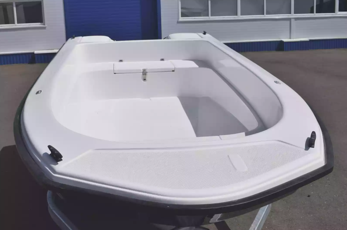 Стеклопластиковая лодка Wyatboat 430 тримаран в Ессентуках