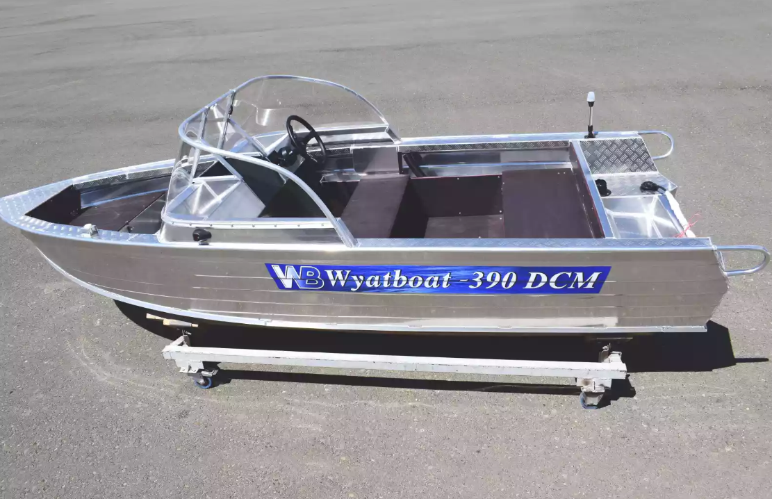 Алюминиевая лодка Wyatboat-390 DCM в Ессентуках