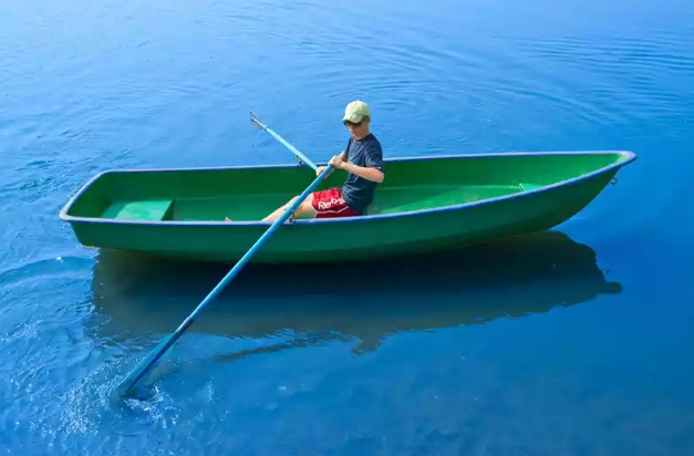 Стеклопластиковая Лодка Голавль в Ессентуках