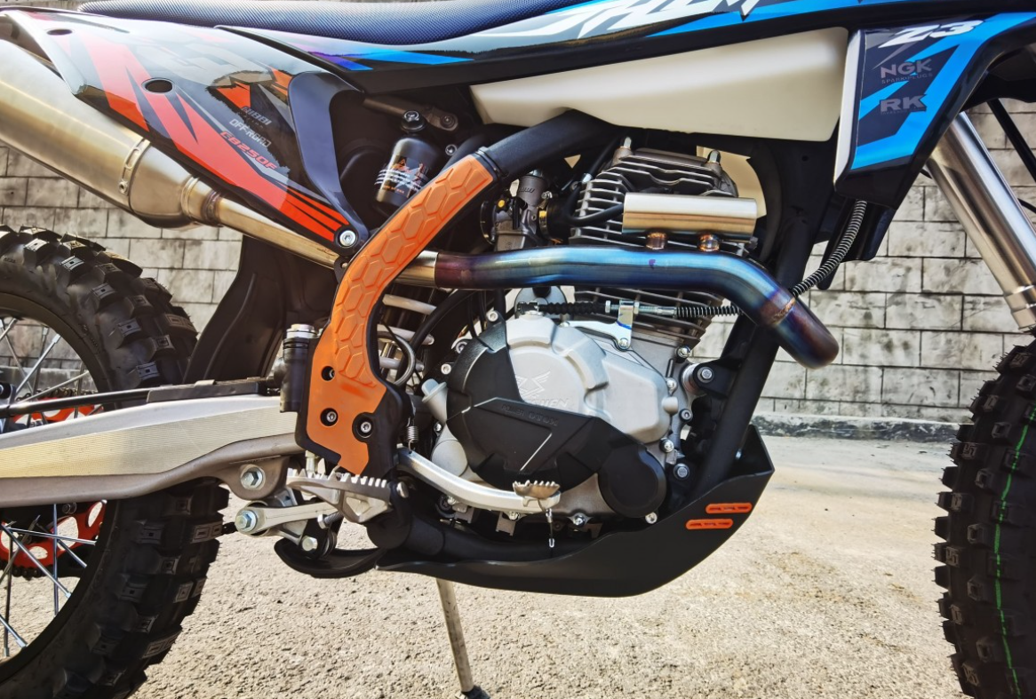 Мотоцикл JHLMOTO JHL Z3 CB250 (172FMM-3A) в Ессентуках