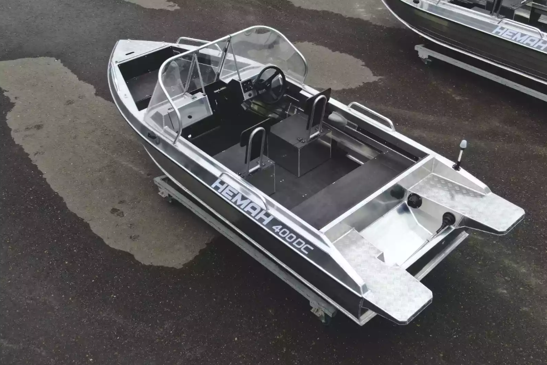 Алюминиевая лодка  Neman-400 DC в Ессентуках