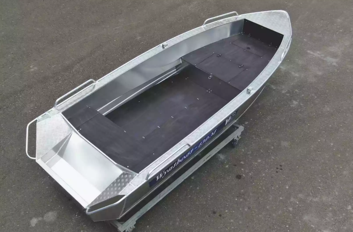 Алюминиевая лодка  Wyatboat-430М FISH в Ессентуках