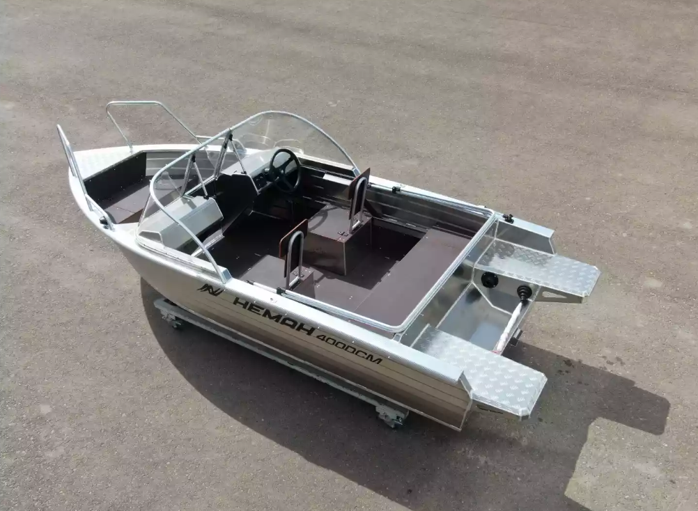 Алюминиевая лодка  Неман-400 DCM NEW в Ессентуках