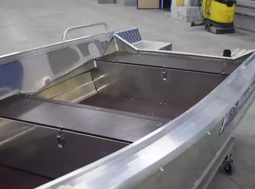 Алюминиевая лодка  Wyatboat-430 Р в Ессентуках