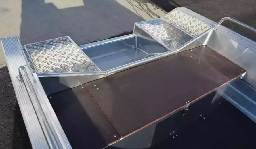 Алюминиевая лодка  Wyatboat-430 Р в Ессентуках