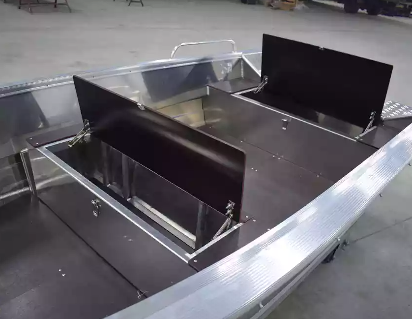 Алюминиевая лодка  Wyatboat-430 Р в Ессентуках