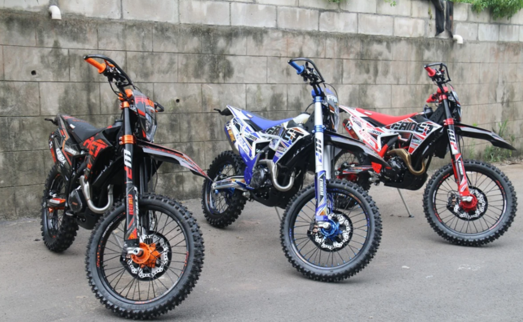 Кроссовый мотоцикл FAIDET CB300RL MAX KYB-TECH в Ессентуках