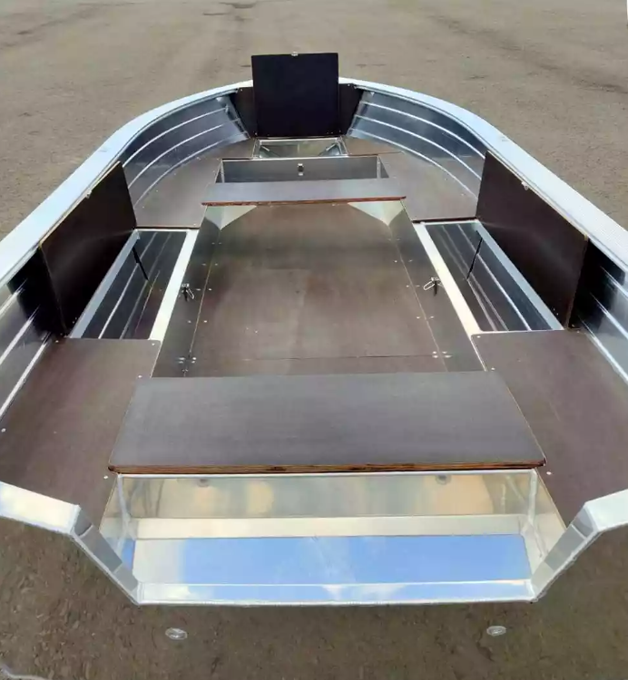 Алюминиевая лодка Неман-400 в Ессентуках