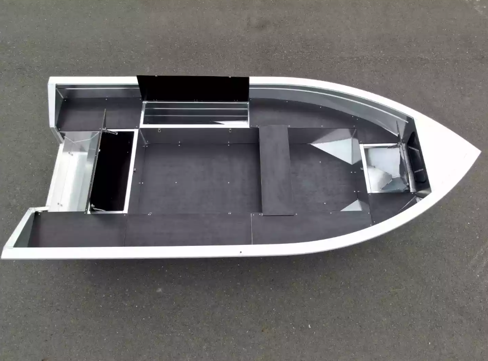 Алюминиевая лодка  Неман-420 в Ессентуках