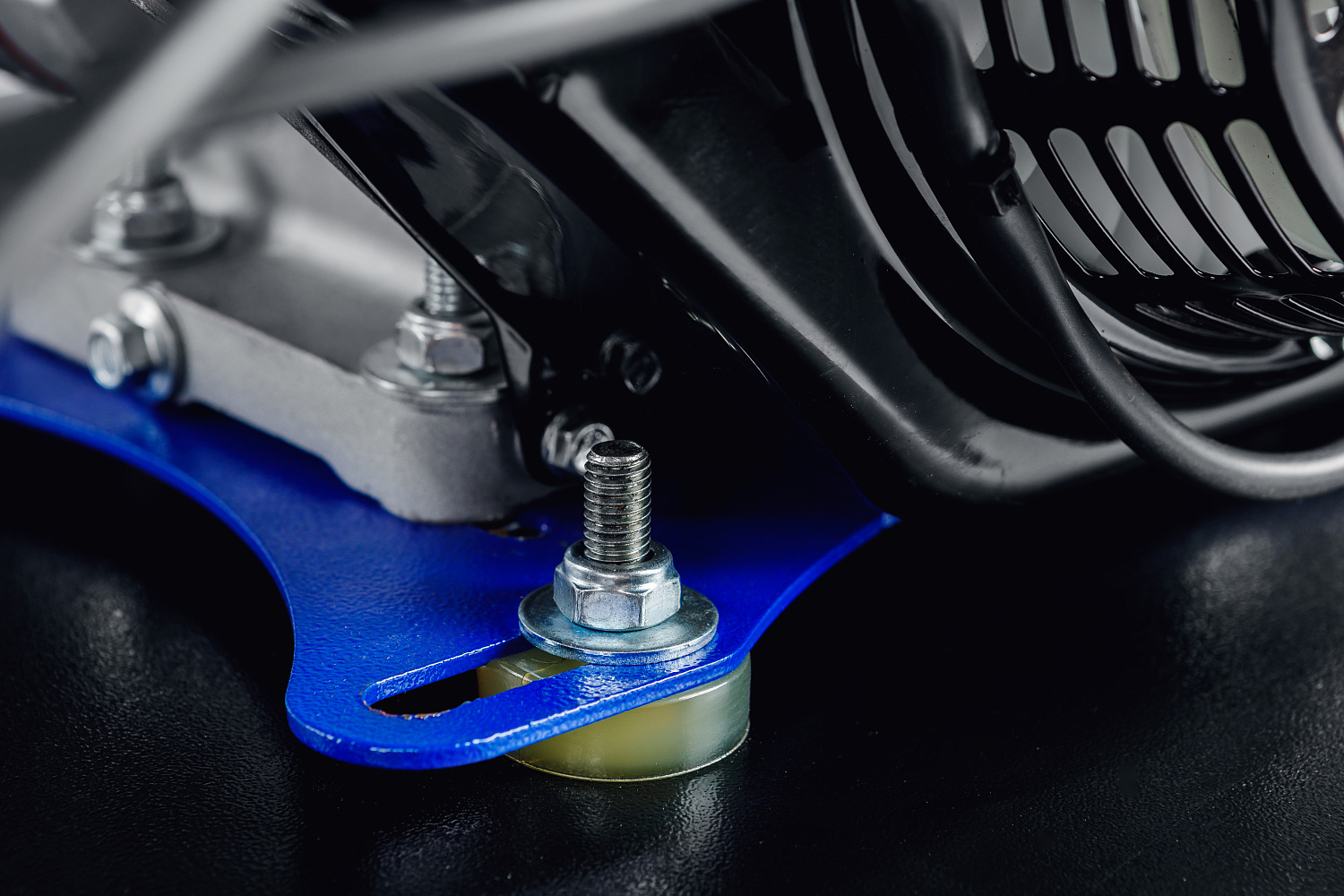 МОТОБУКСИРОВЩИК IKUDZO LONG 2.0 1700/500 EKR19 в Ессентуках