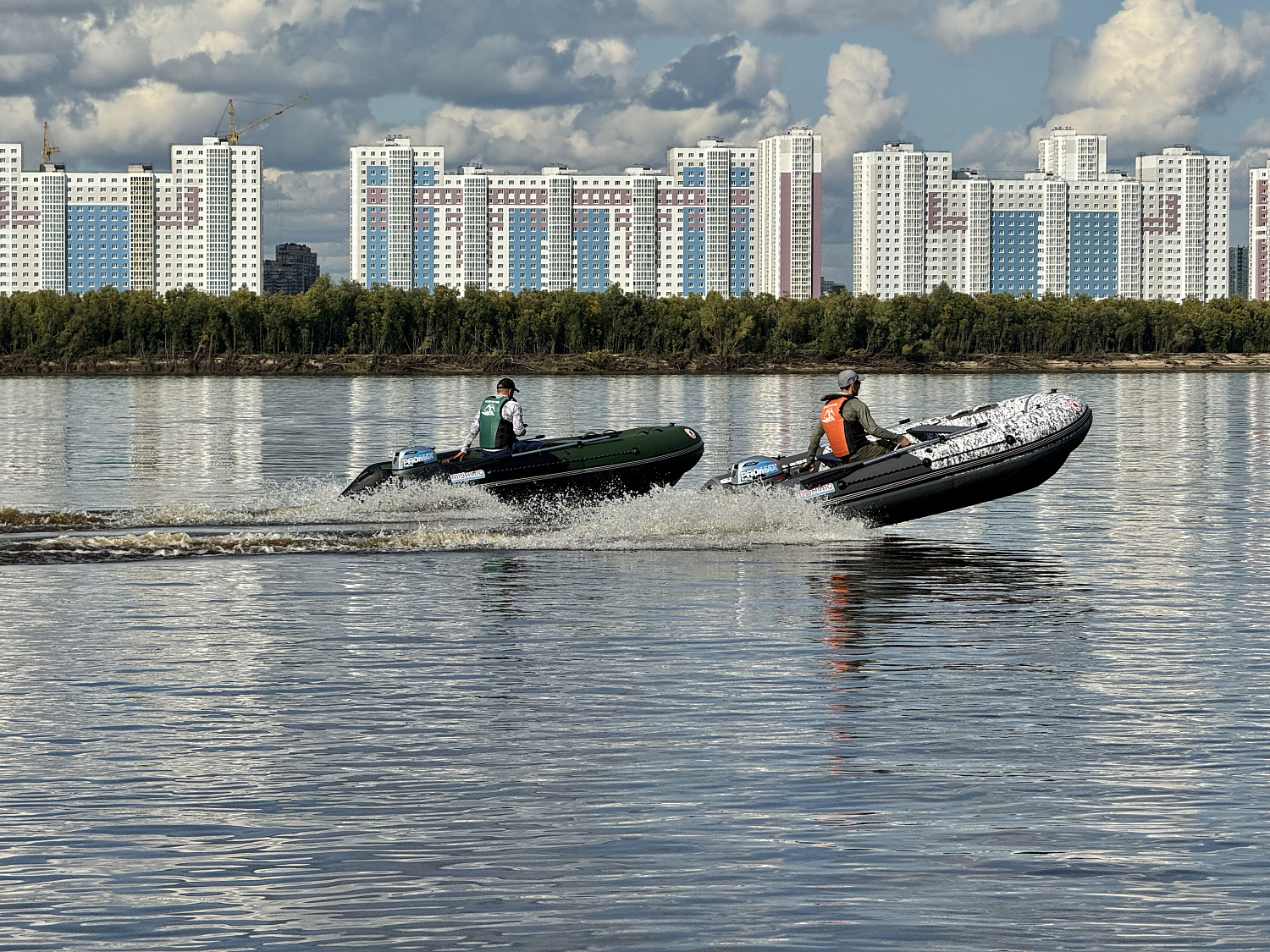 Лодка MISHIMO BIG FLOOR 440 в Ессентуках