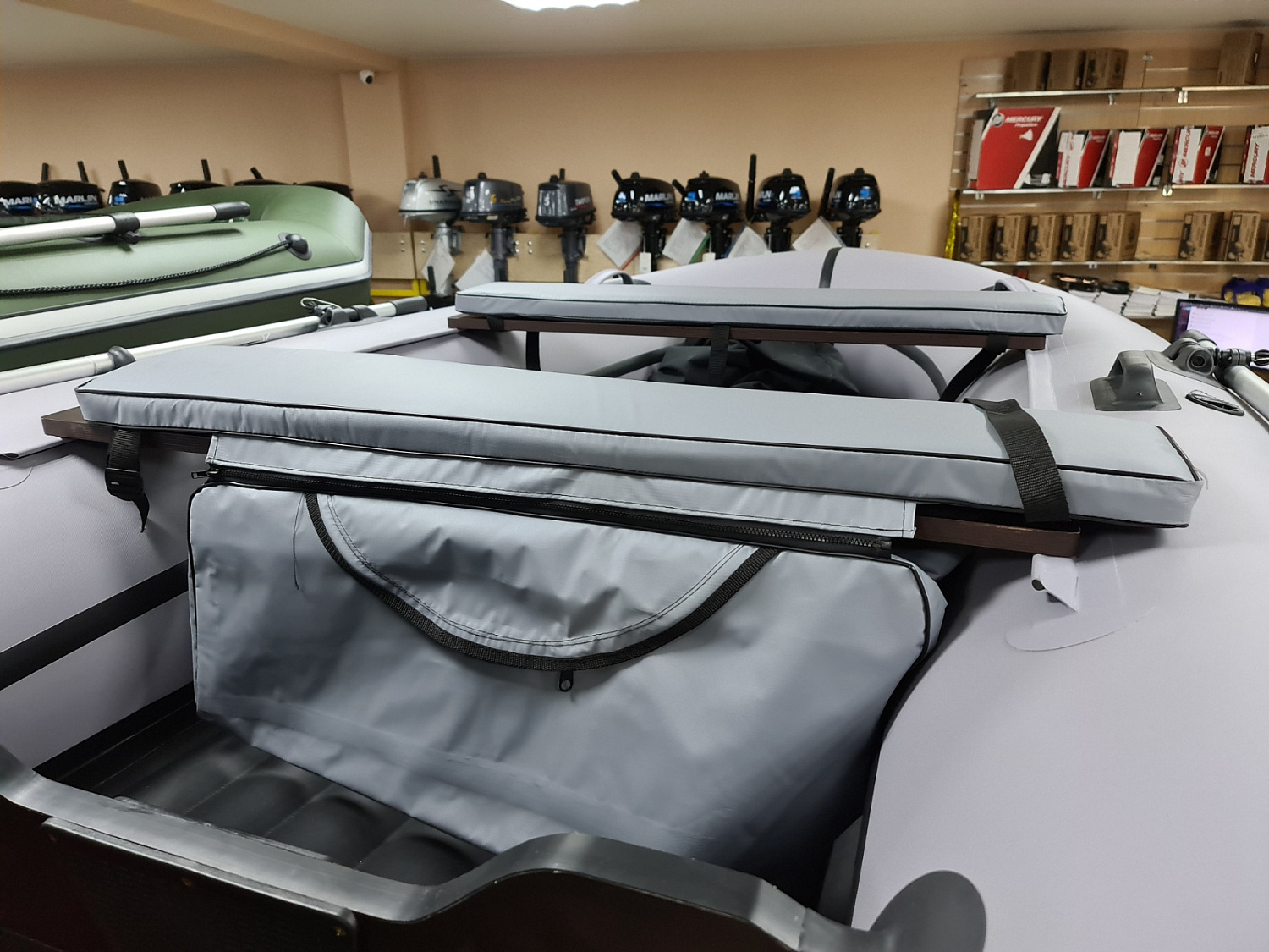 КОМПЛЕКТ МЯГКИХ НАКЛАДОК С СУМКОЙ ДЛЯ ЛОДОК 90Х20 СЕРЫЙ в Ессентуках