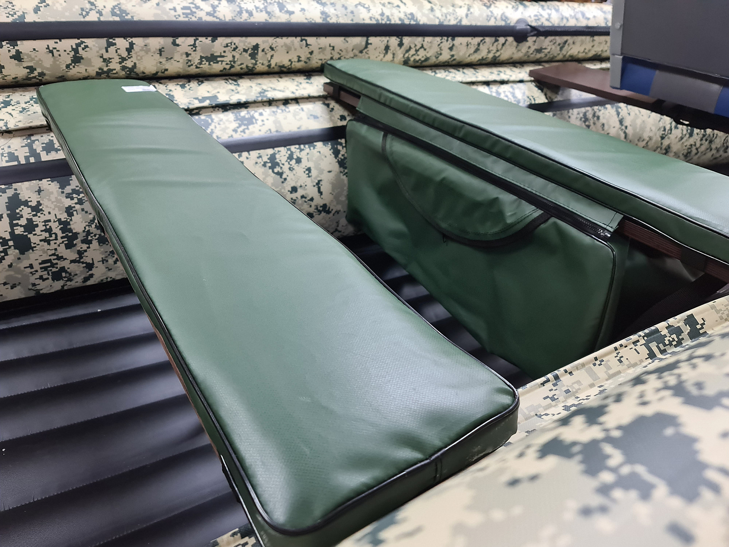 КОМПЛЕКТ МЯГКИХ НАКЛАДОК С СУМКОЙ ДЛЯ ЛОДОК 110Х20 ЗЕЛЕНЫЙ в Ессентуках