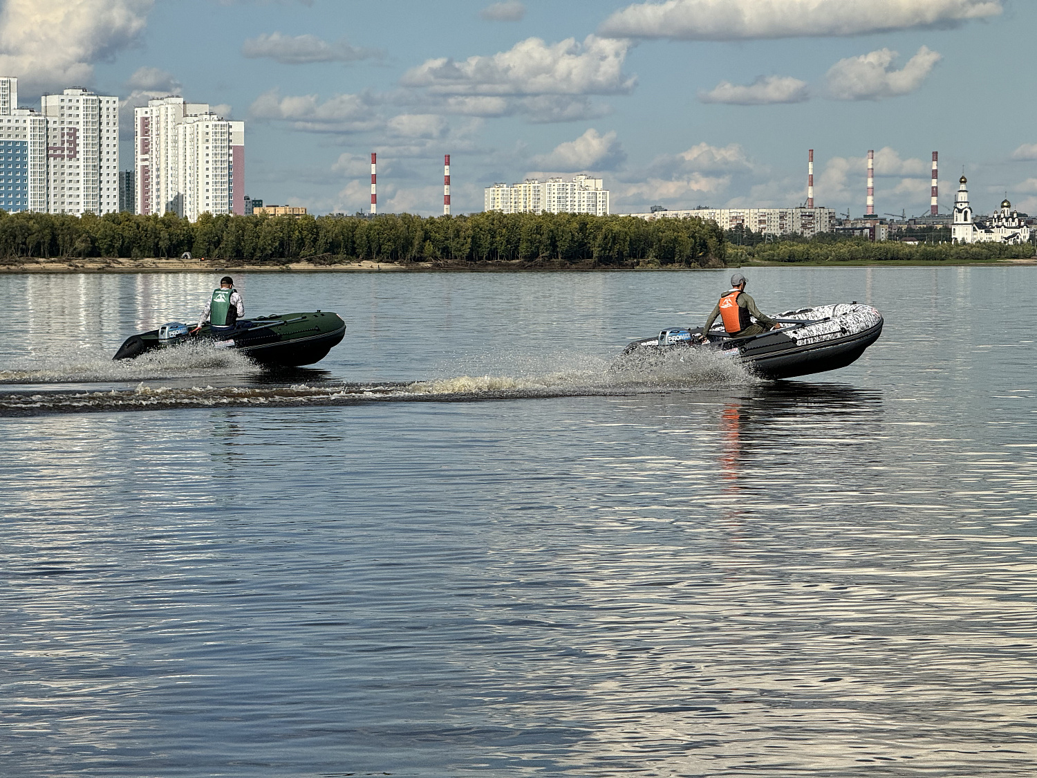 Лодка MISHIMO BIG FLOOR 440 в Ессентуках